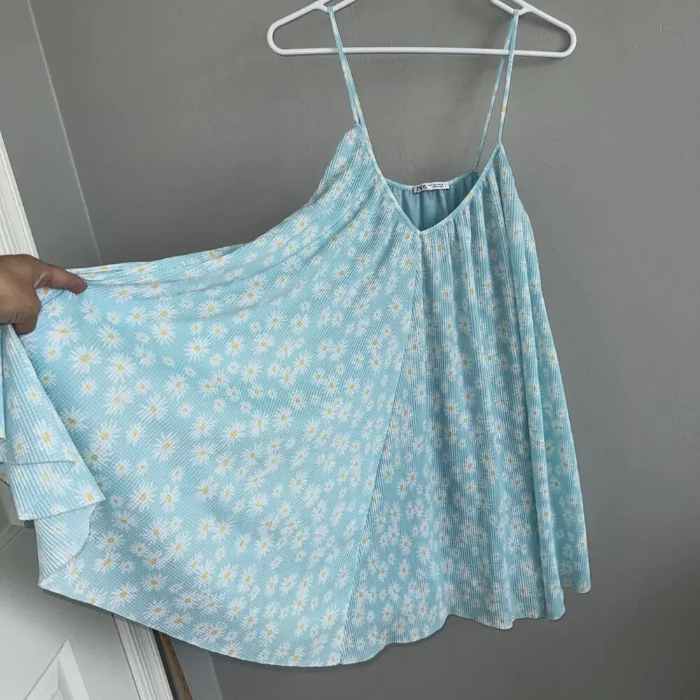 Zara Spaghetti Strap Mini Dress Daisy Floral Print Babydoll Bohemian Flowy S M - Picture 6 of 6